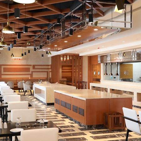 Regenta Central Rs Chennai Omr Sipcot Exterior photo