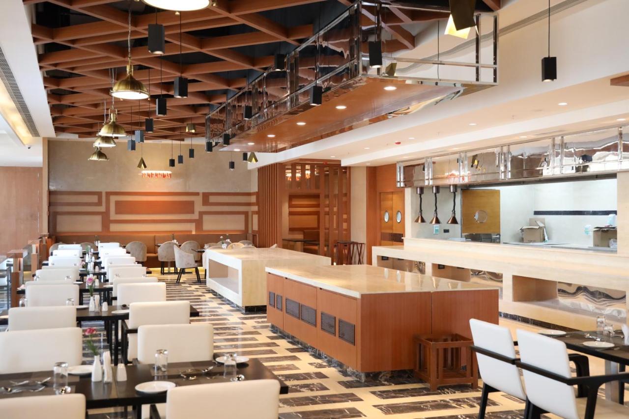 Regenta Central Rs Chennai Omr Sipcot Exterior photo
