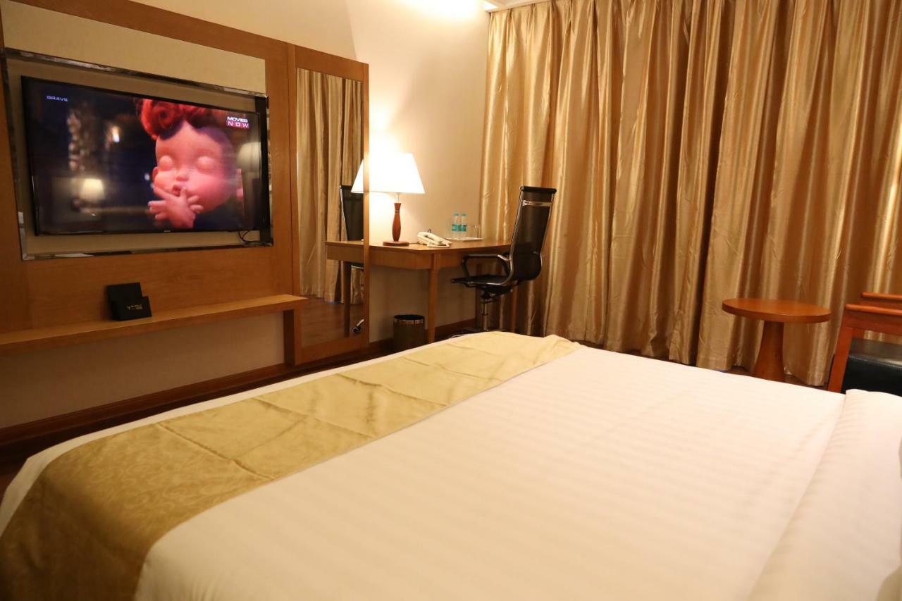 Regenta Central Rs Chennai Omr Sipcot Exterior photo