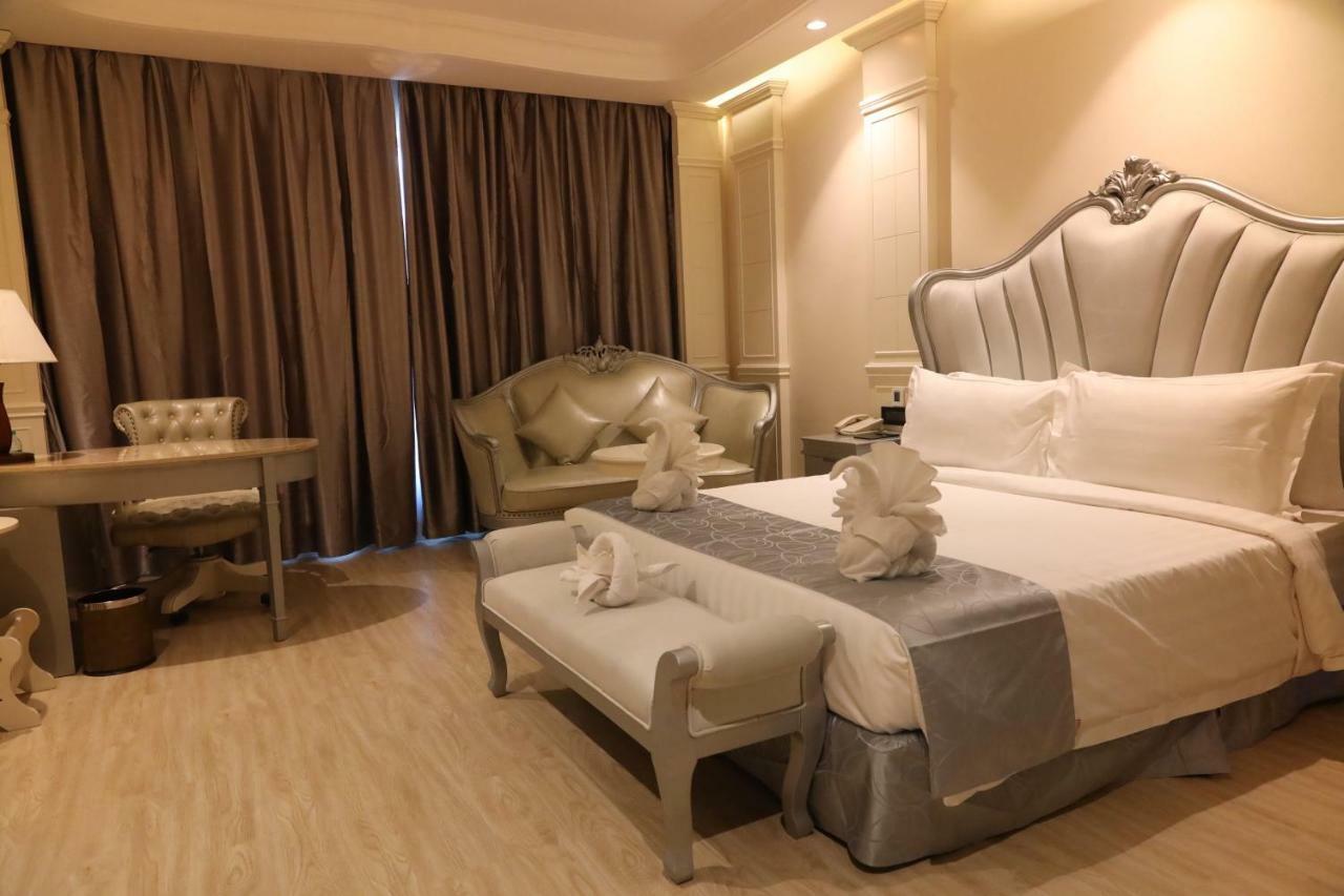 Regenta Central Rs Chennai Omr Sipcot Exterior photo